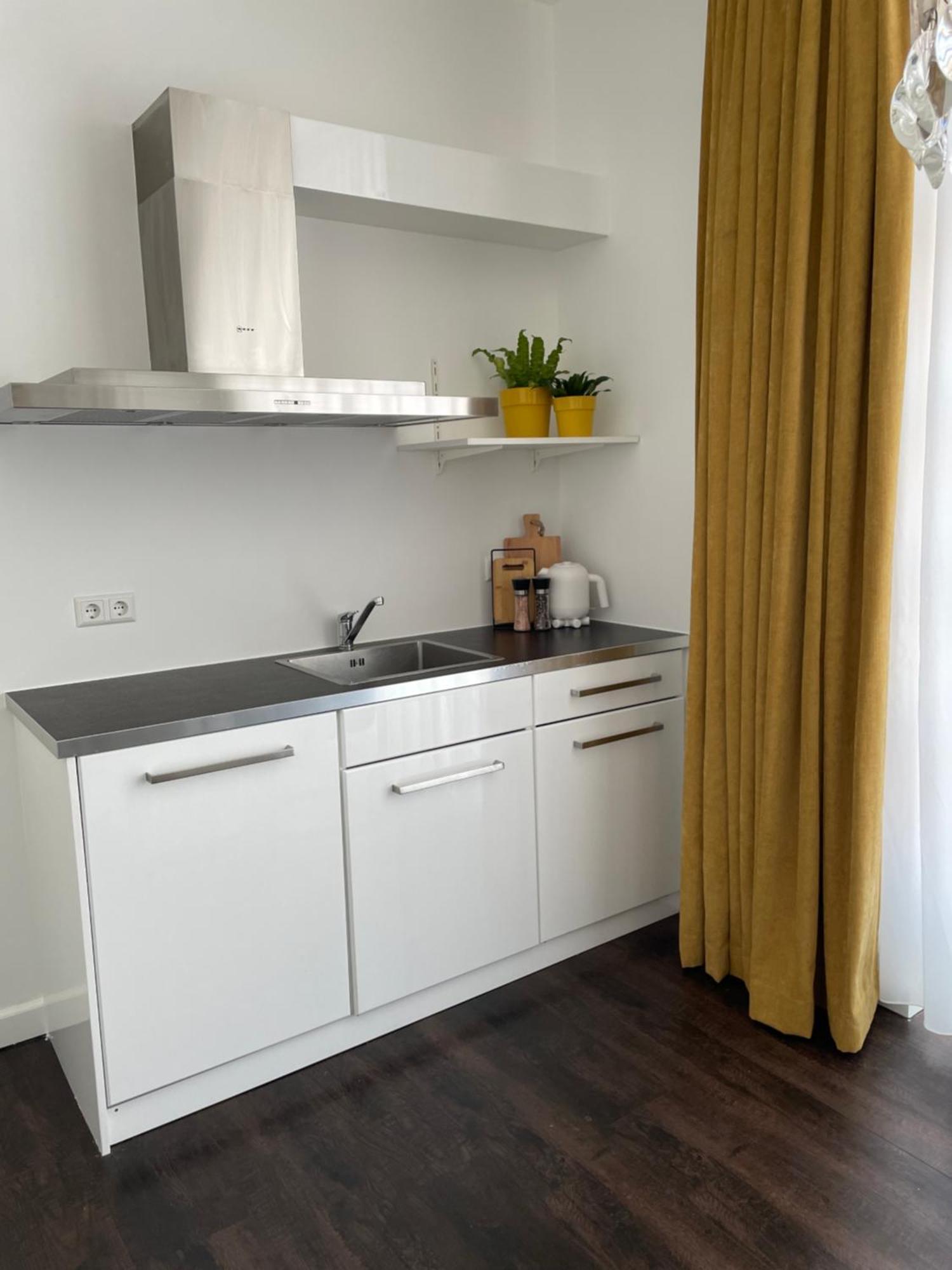 Pension Montmaertre Zierikzee Habitación foto